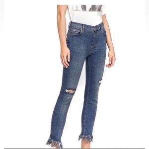 Free People | Great Heights Frayed Skinny Jeans womens size 26 distressed